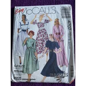 McCalls sewing pattern 4707 dress oversized collar size 8 10 12
